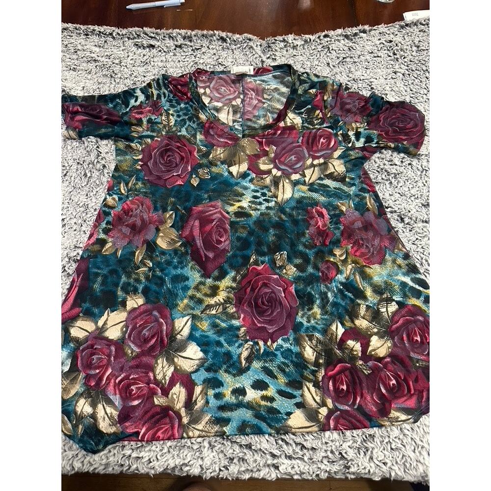 Women's Boutique Size L. GUC. Zig Zag Stripe